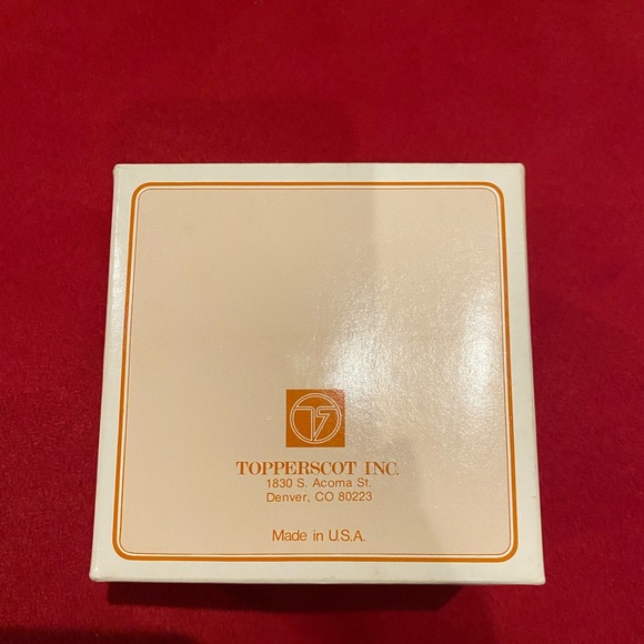 Vintage “Boston” glass Christmas tree ornament (early 1980’s) - Picture 4 of 4